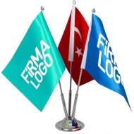 Üçlü Masa Bayrağı