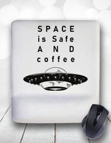 Space is Safe and Coffee Bilek Destekli Mouse Pad