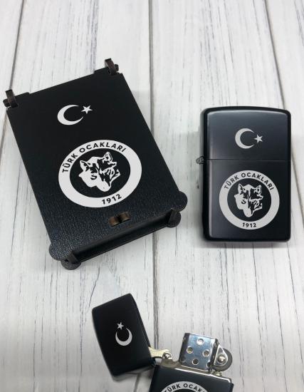 Türk Ocakları Benzinli Zippo Çakmak Siyah Ahşap Kutulu